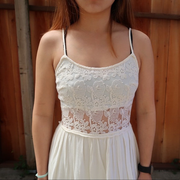 Urban Outfitters Pins And Needles Lace Cream Dress - Picture 5 of 5
